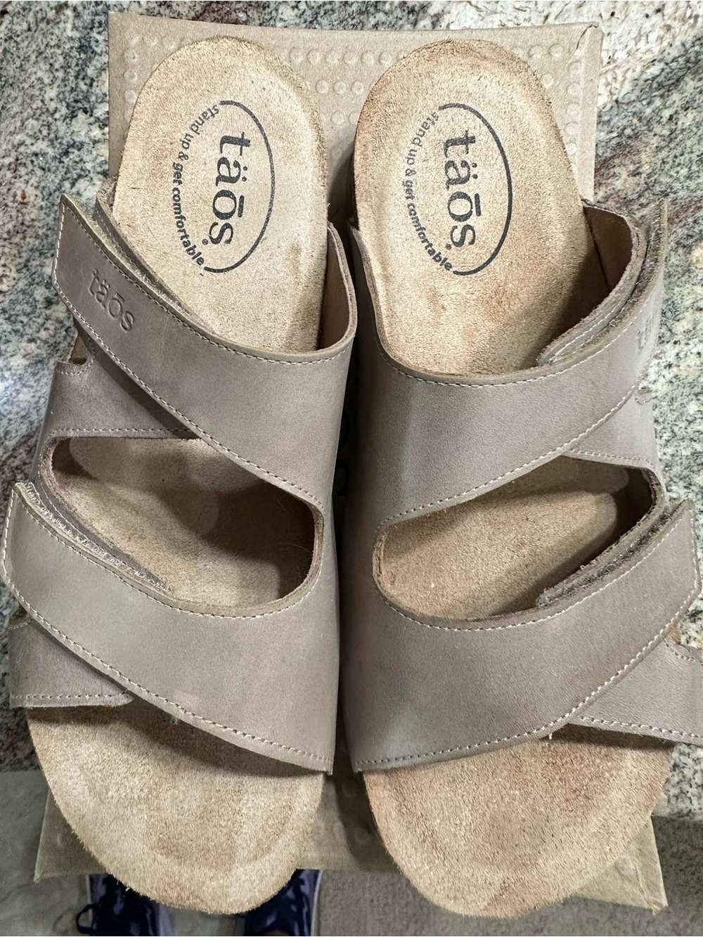 TAOS CASITA SANDALS SIZE 9 STONE! - Picture 7 of 10